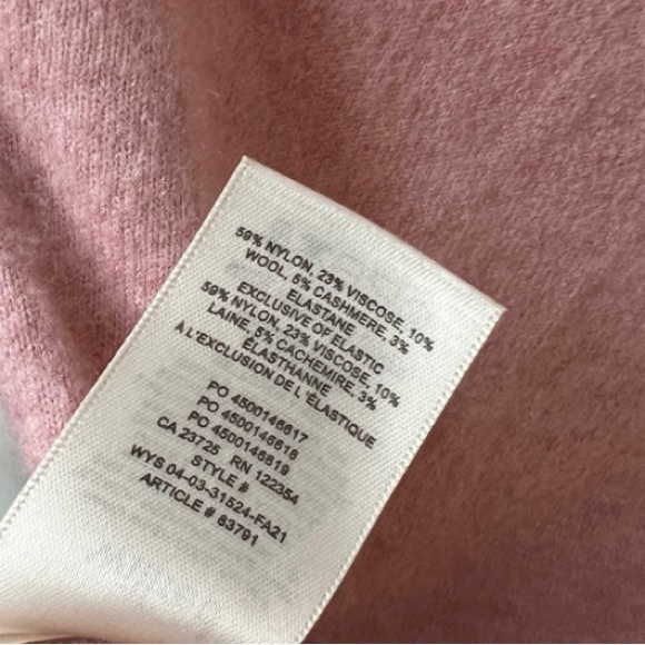 Aritzia Wilfred Darling Turtleneck Sweater - Picture 11 of 11